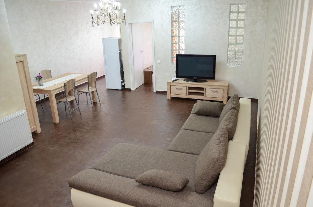 Bhoeme Apartament Oradea Extérieur photo