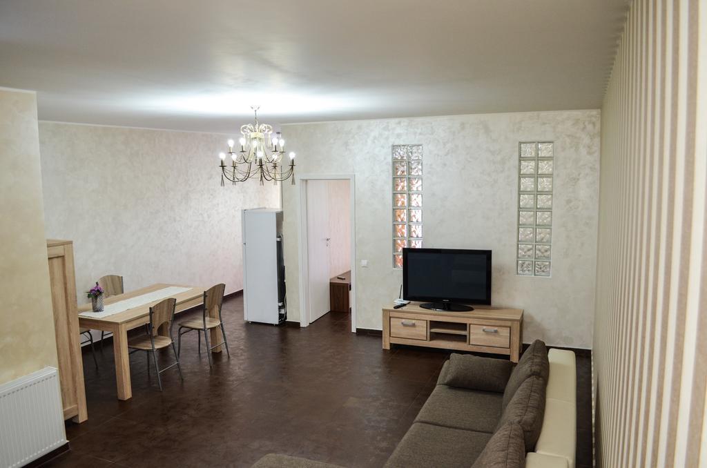 Bhoeme Apartament Oradea Extérieur photo